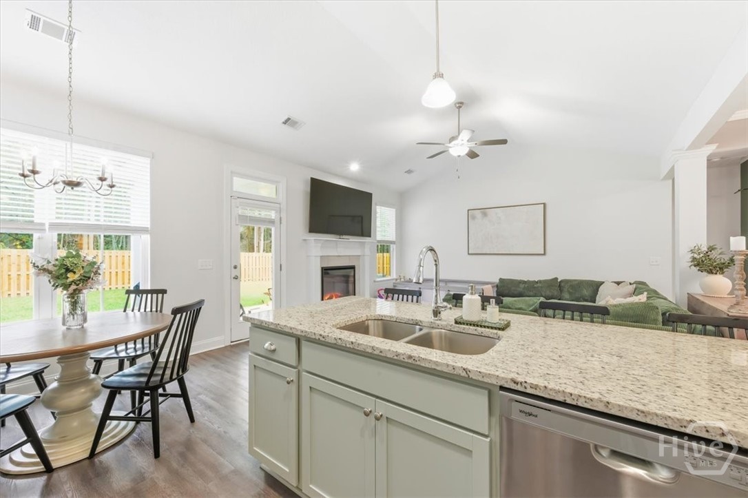 82 Oakmont Drive