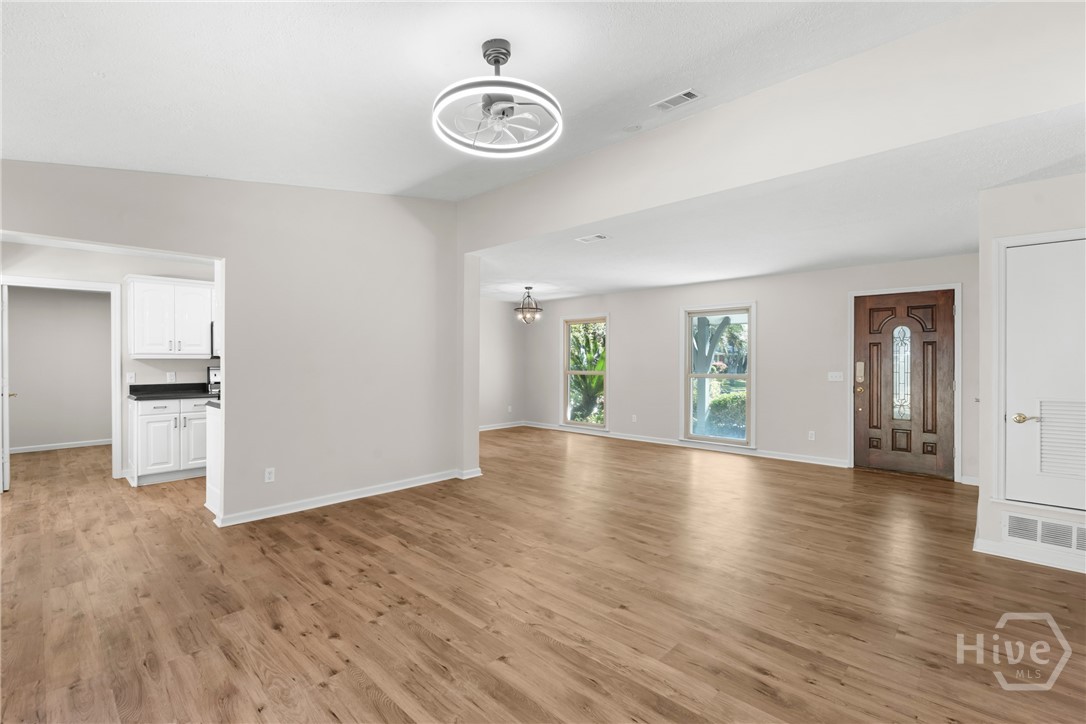 11401 Willis Drive