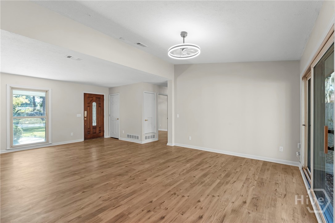 11401 Willis Drive