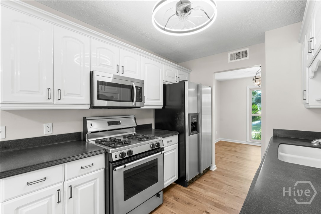 11401 Willis Drive