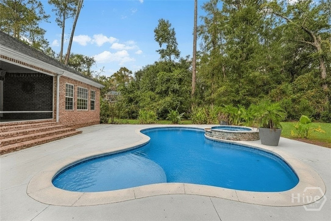 335 Buckland Hall Road