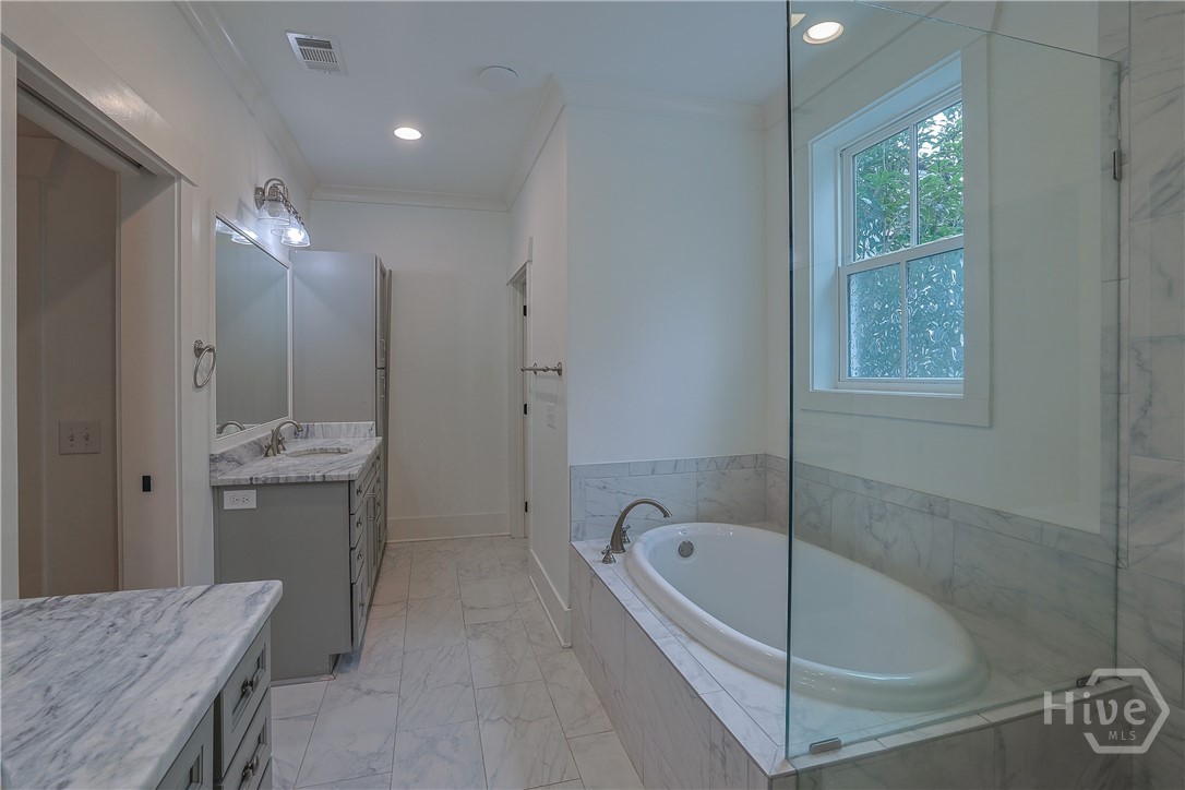 98 Green Island Road