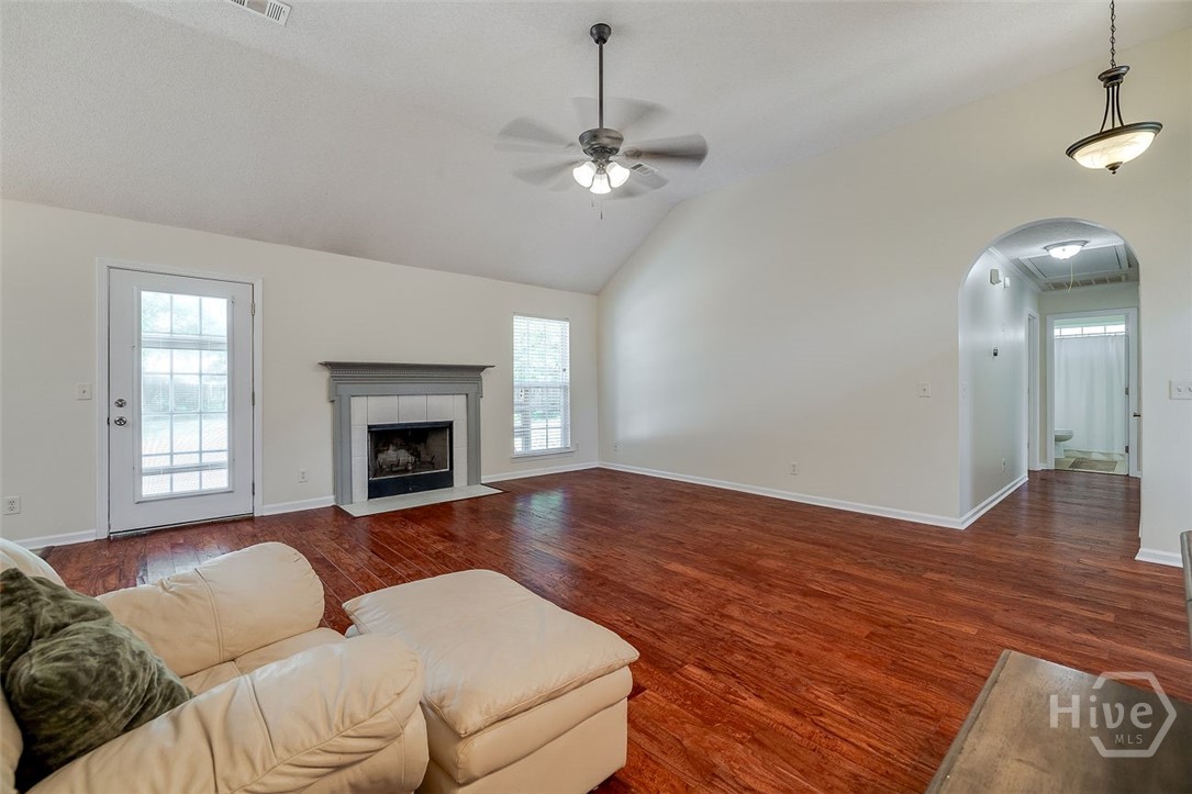 233 Jasper Lane