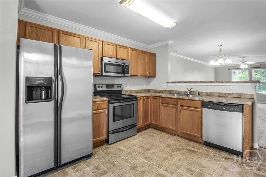 147 Fox Glenn Court