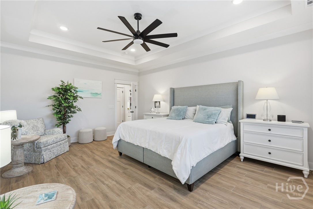 405 Waterways Parkway S