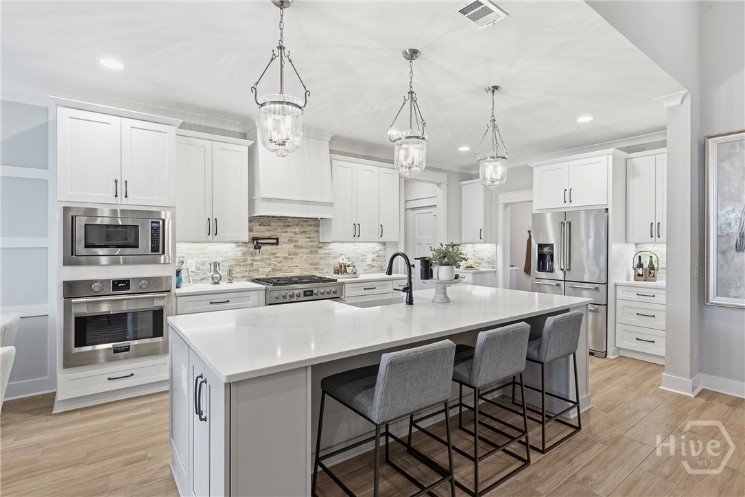 405 Waterways Parkway S