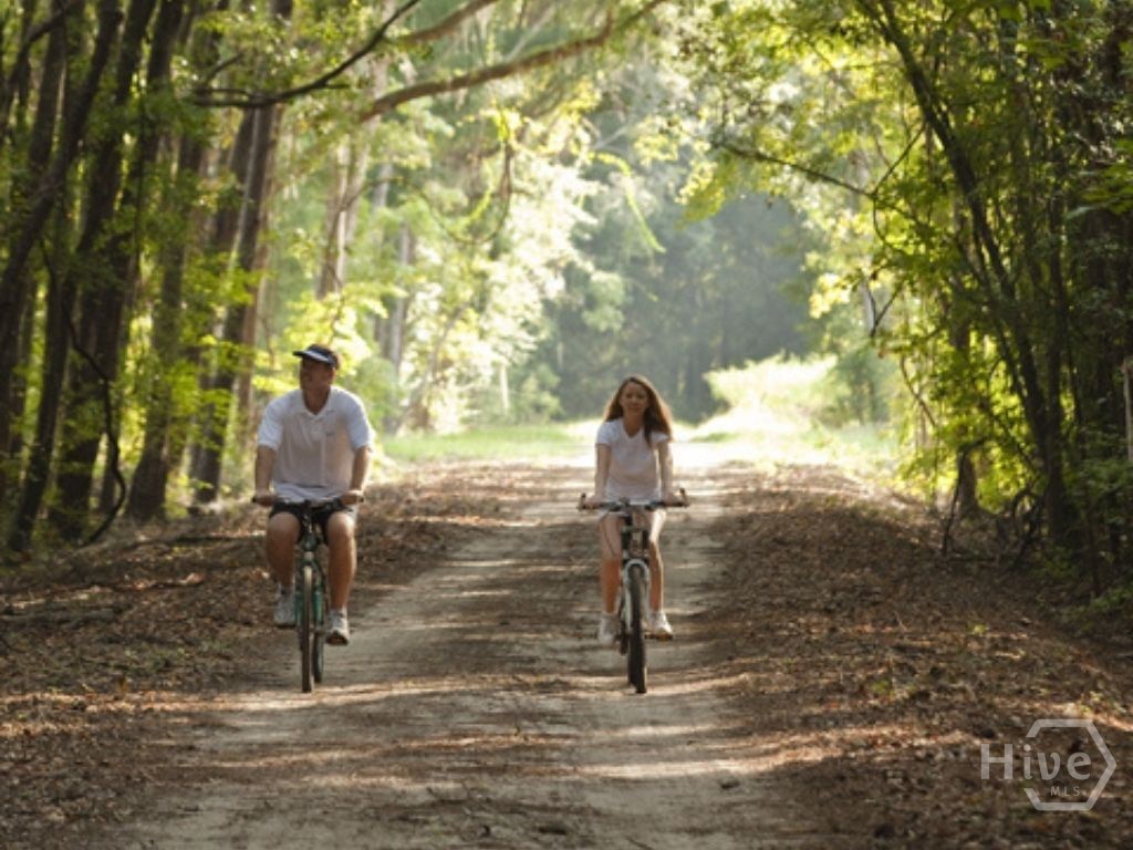 405 Waterways Parkway S