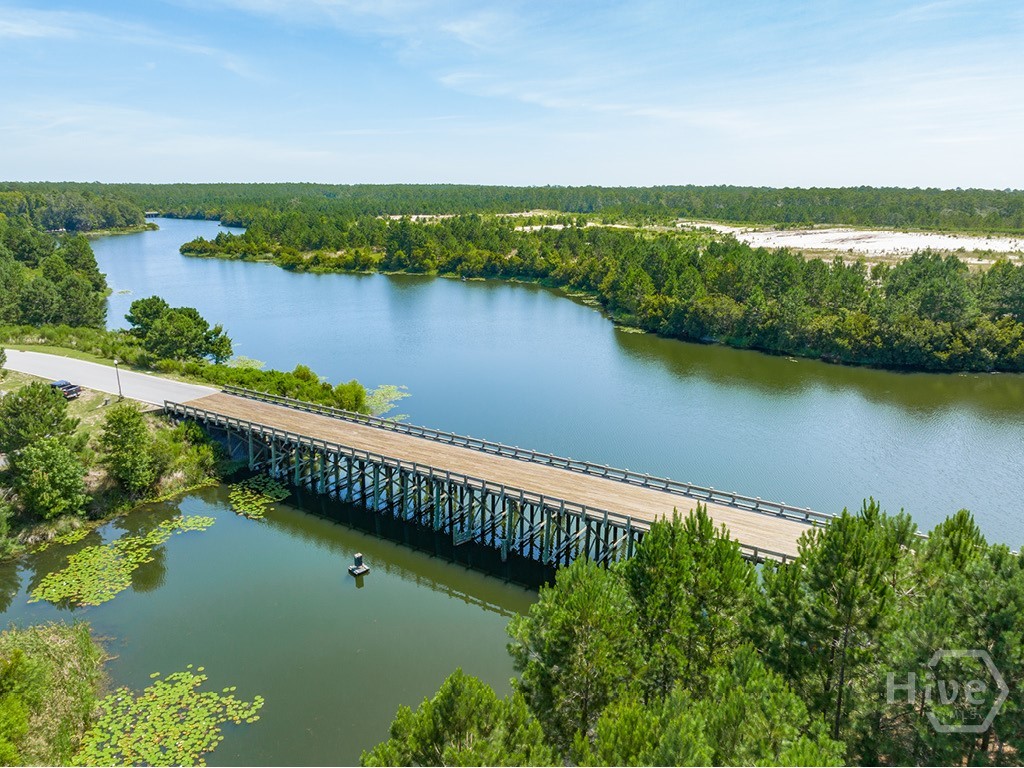 405 Waterways Parkway S