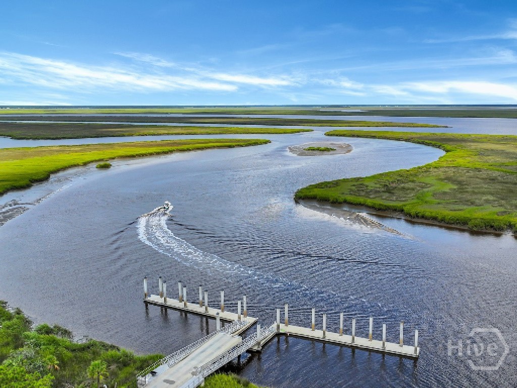 405 Waterways Parkway S