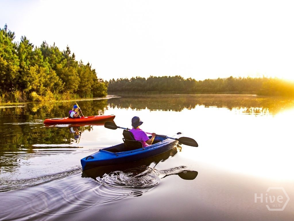 405 Waterways Parkway S