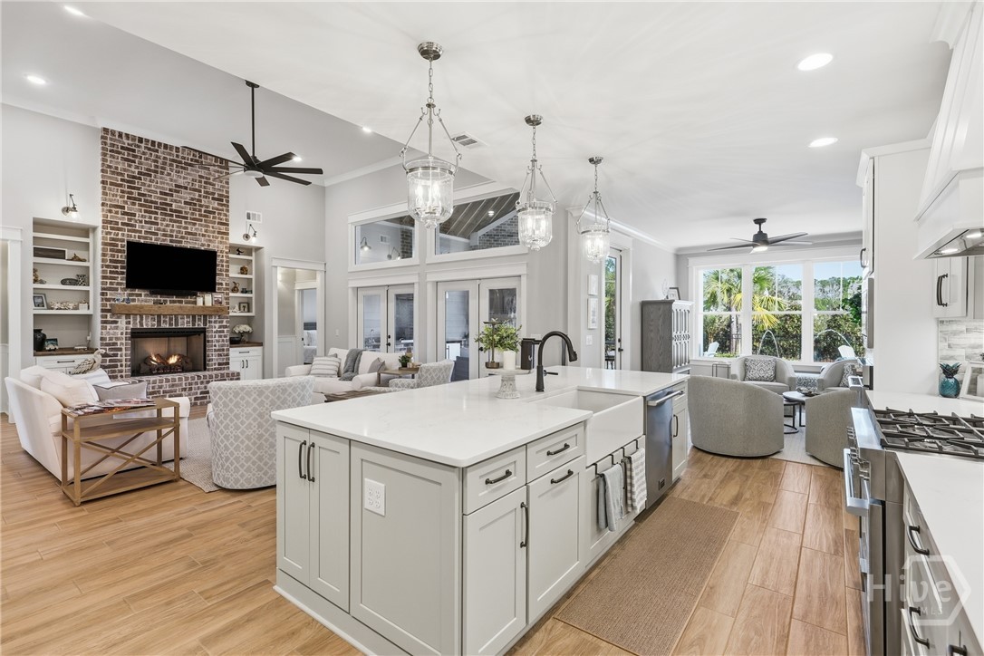 405 Waterways Parkway S