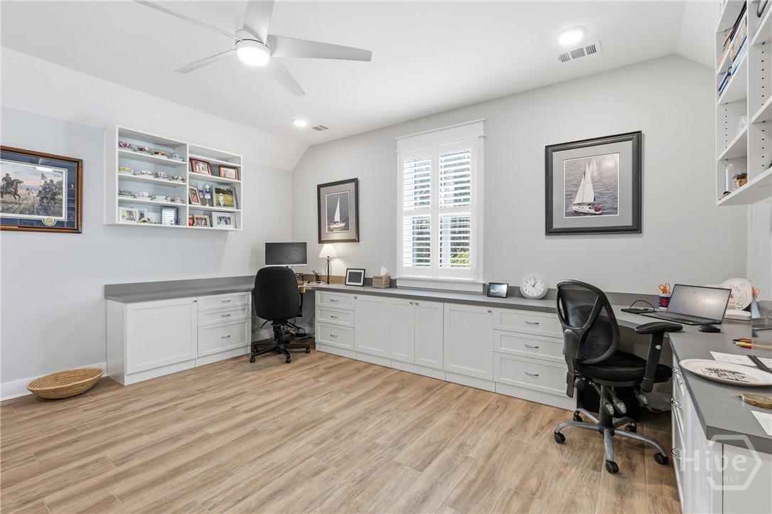 405 Waterways Parkway S