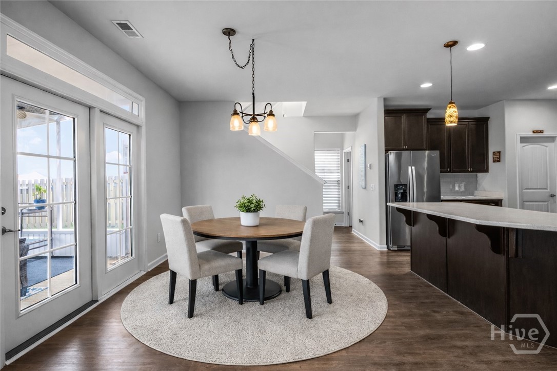 238 Lakepointe Drive