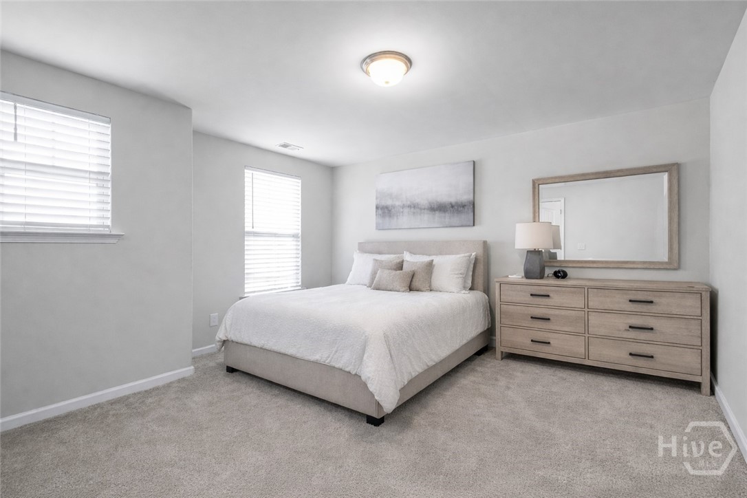 238 Lakepointe Drive