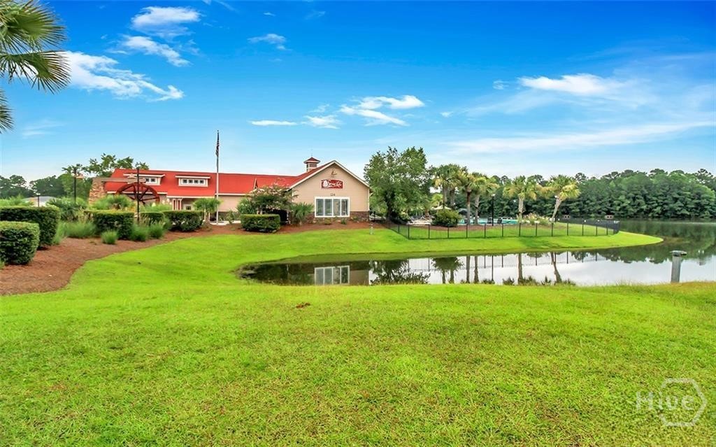 238 Lakepointe Drive