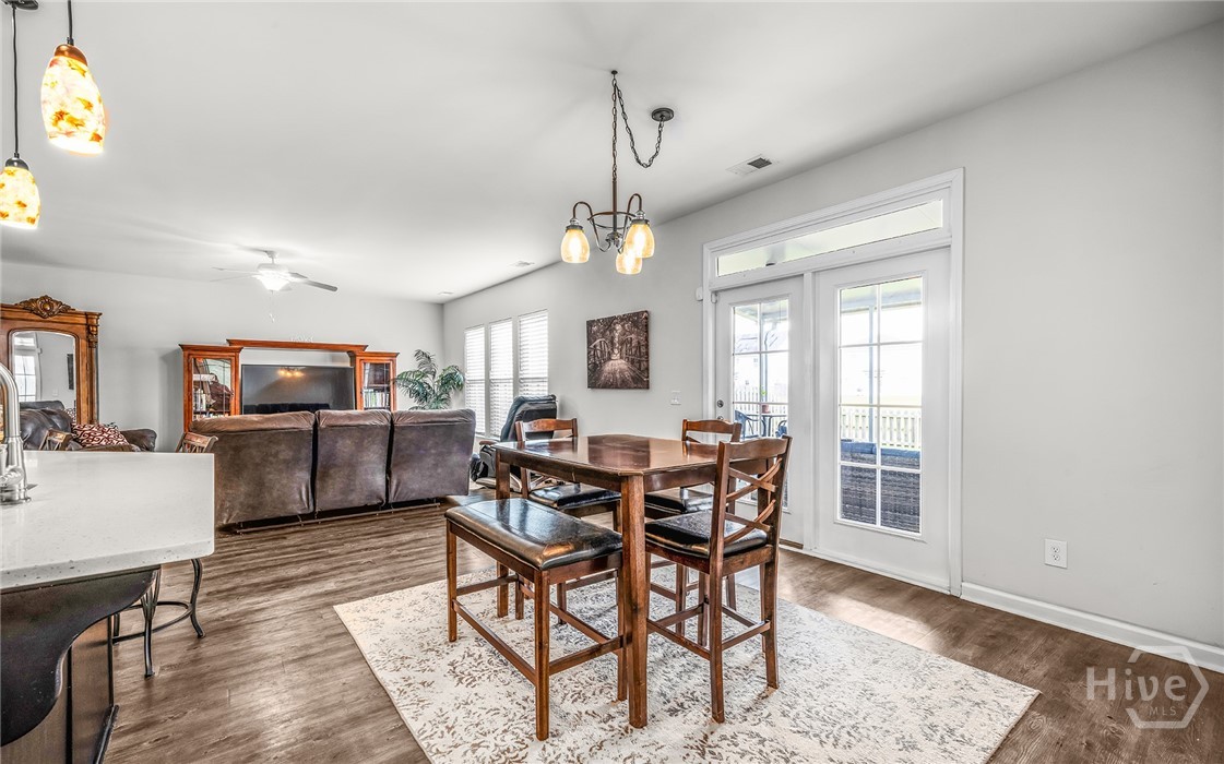 238 Lakepointe Drive