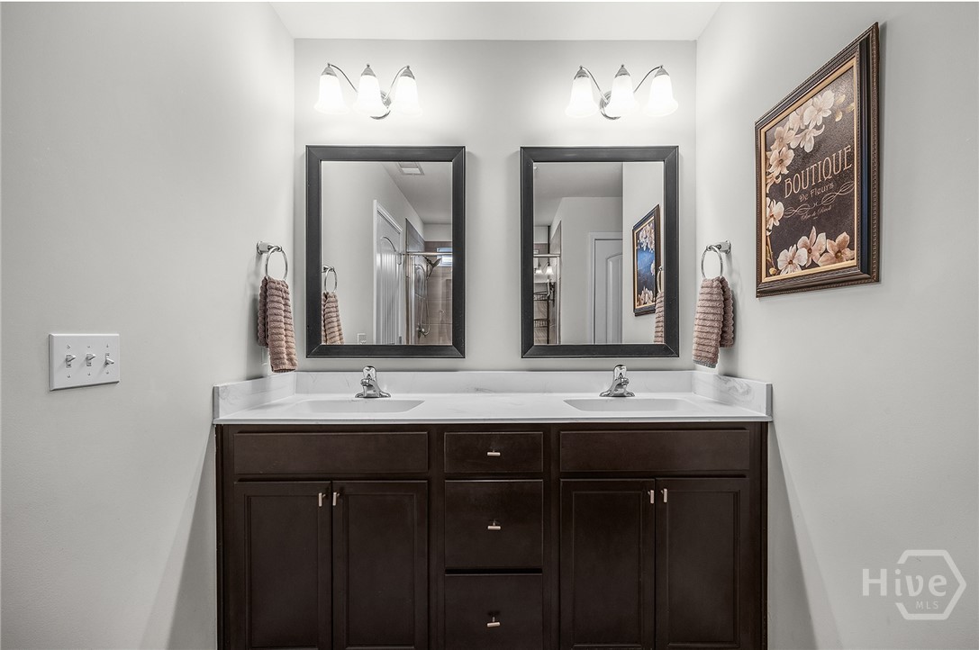 238 Lakepointe Drive