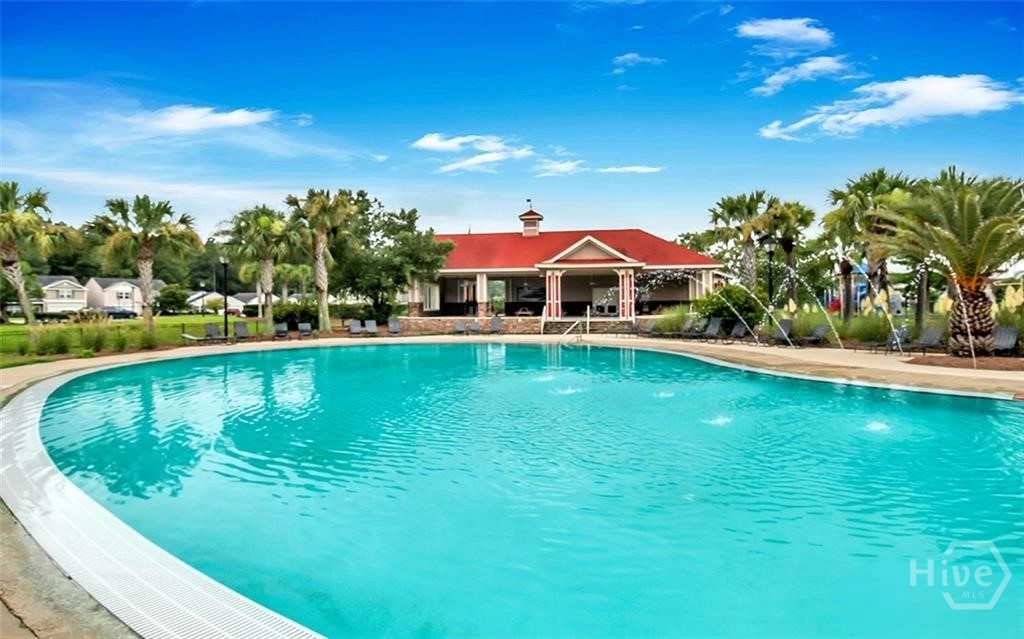 238 Lakepointe Drive