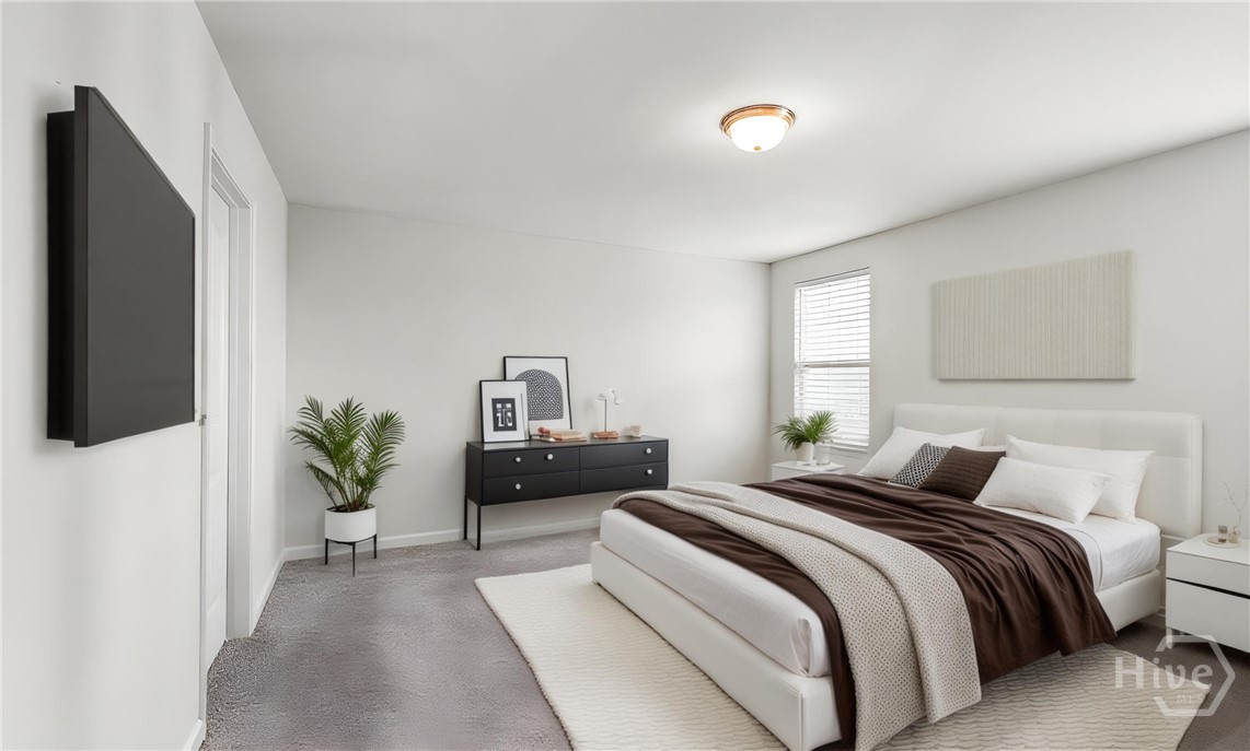 238 Lakepointe Drive