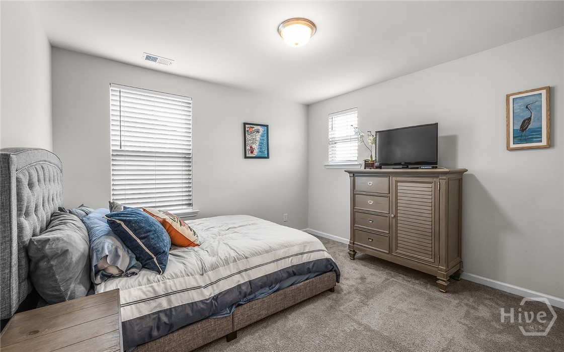 238 Lakepointe Drive