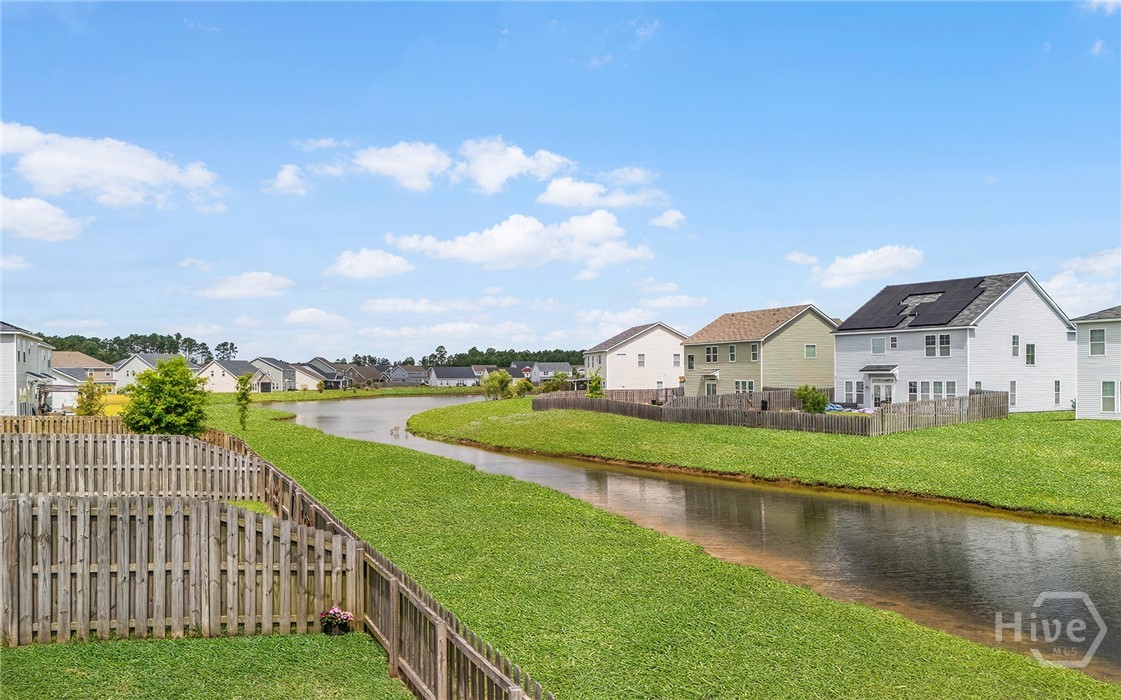 238 Lakepointe Drive