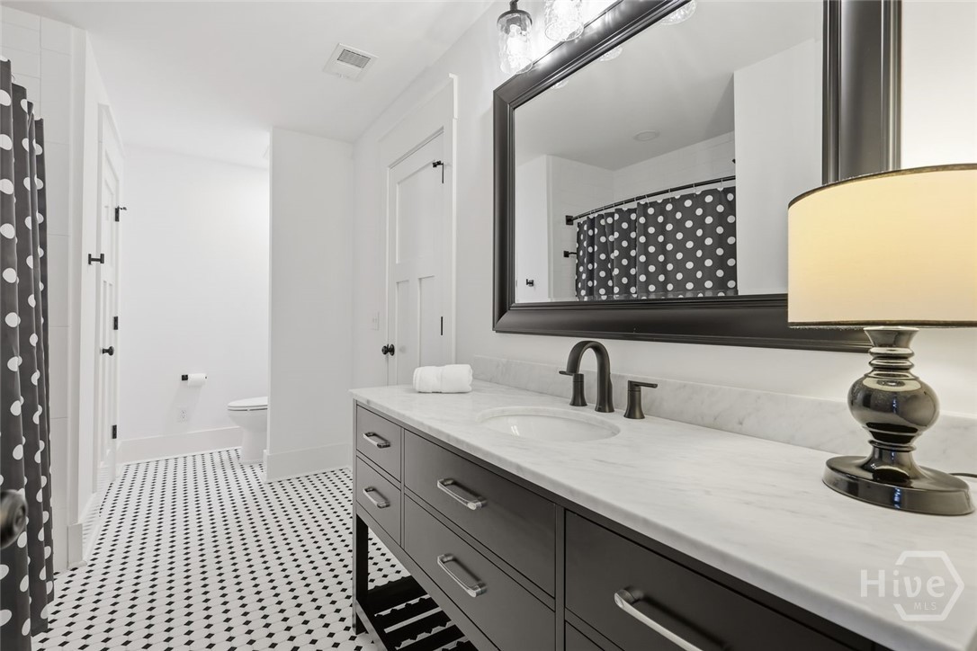 492 Hunter's Loop Drive