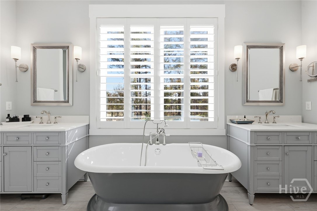 492 Hunter's Loop Drive