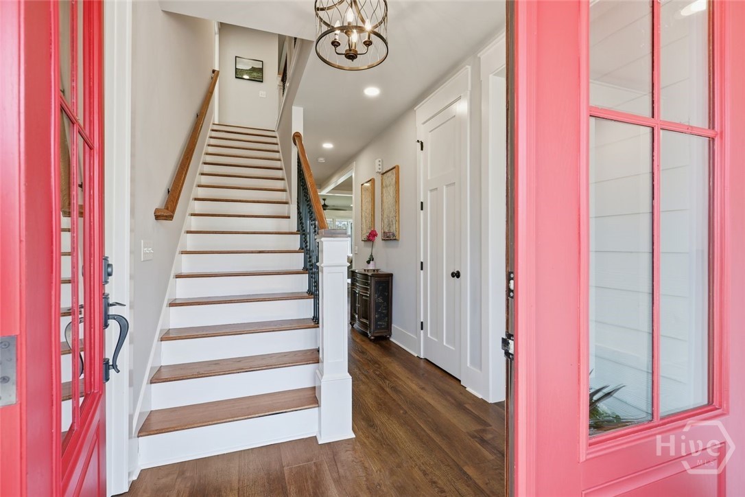 492 Hunter's Loop Drive