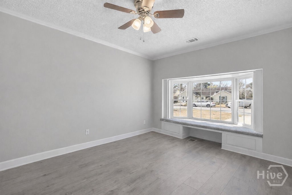 12 English Saddle Court