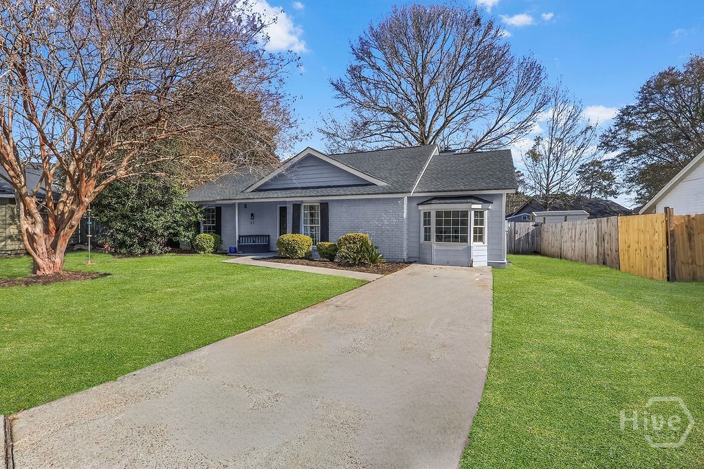 12 English Saddle Court