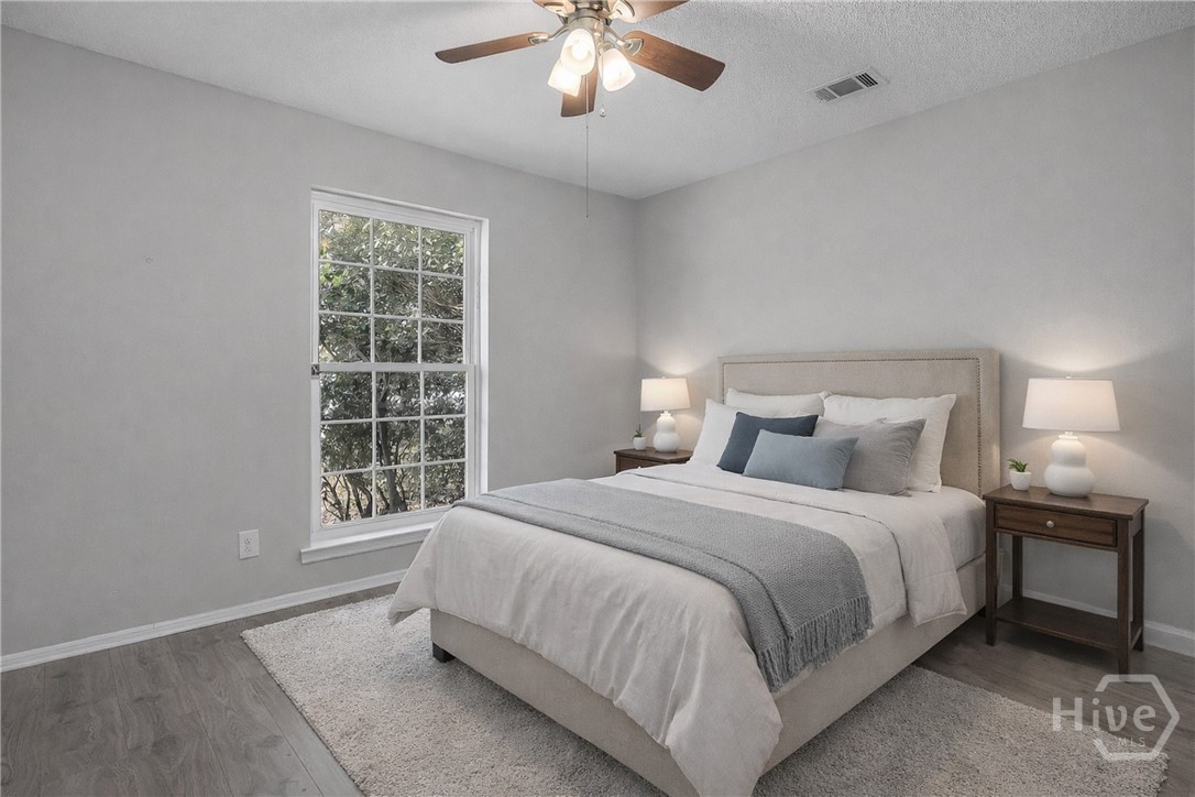 12 English Saddle Court