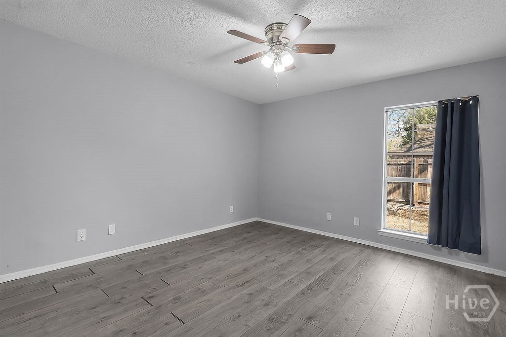 12 English Saddle Court