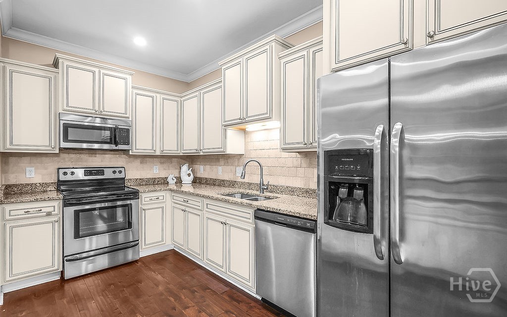 304 Reserve Lane