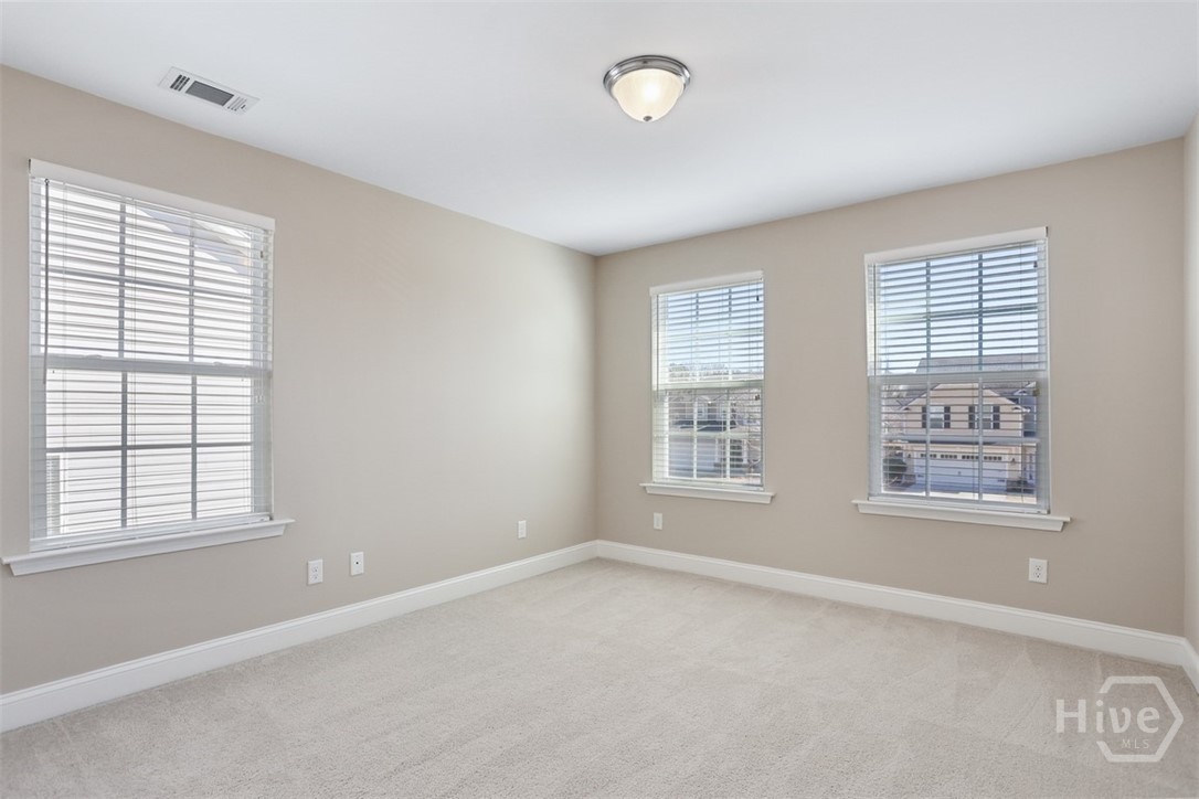 5 Whitaker Way N