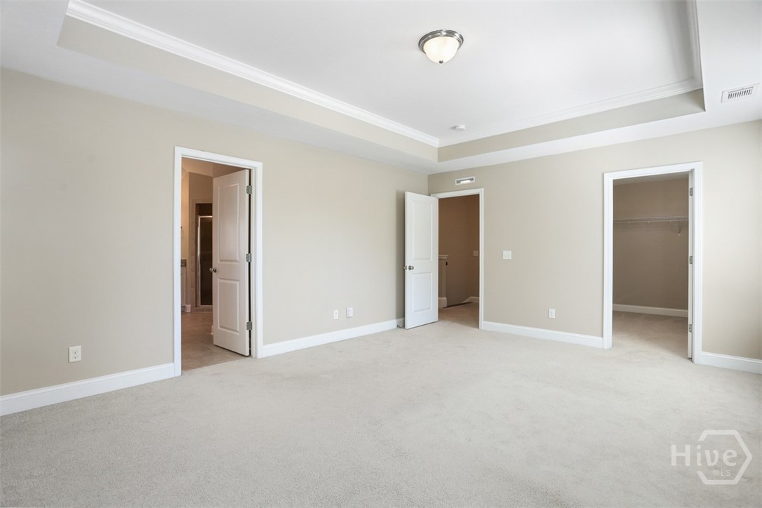 5 Whitaker Way N