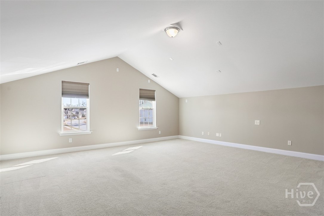 5 Whitaker Way N