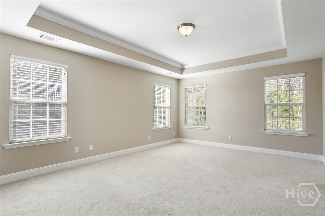 5 Whitaker Way N