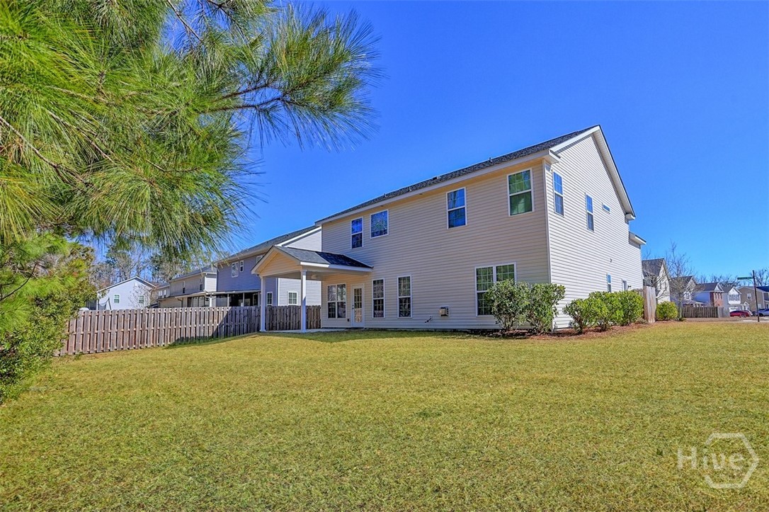 5 Whitaker Way N