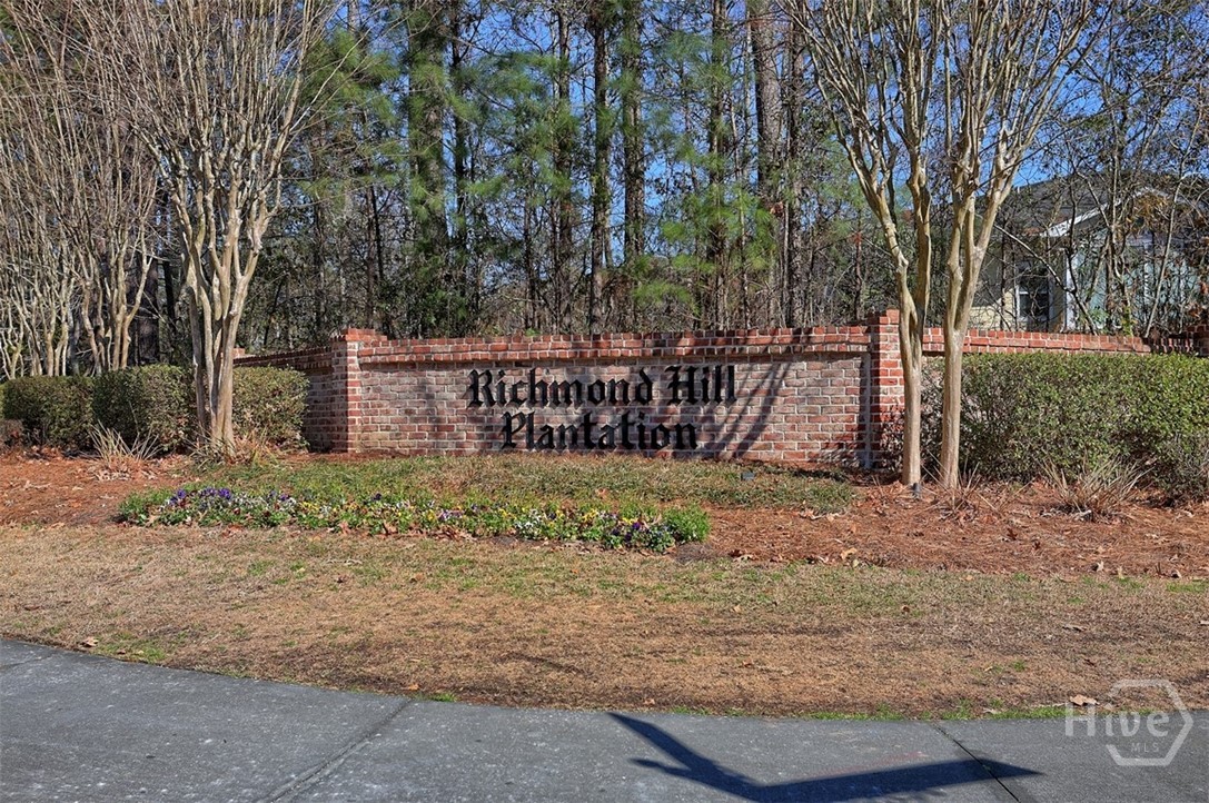 5 Whitaker Way N