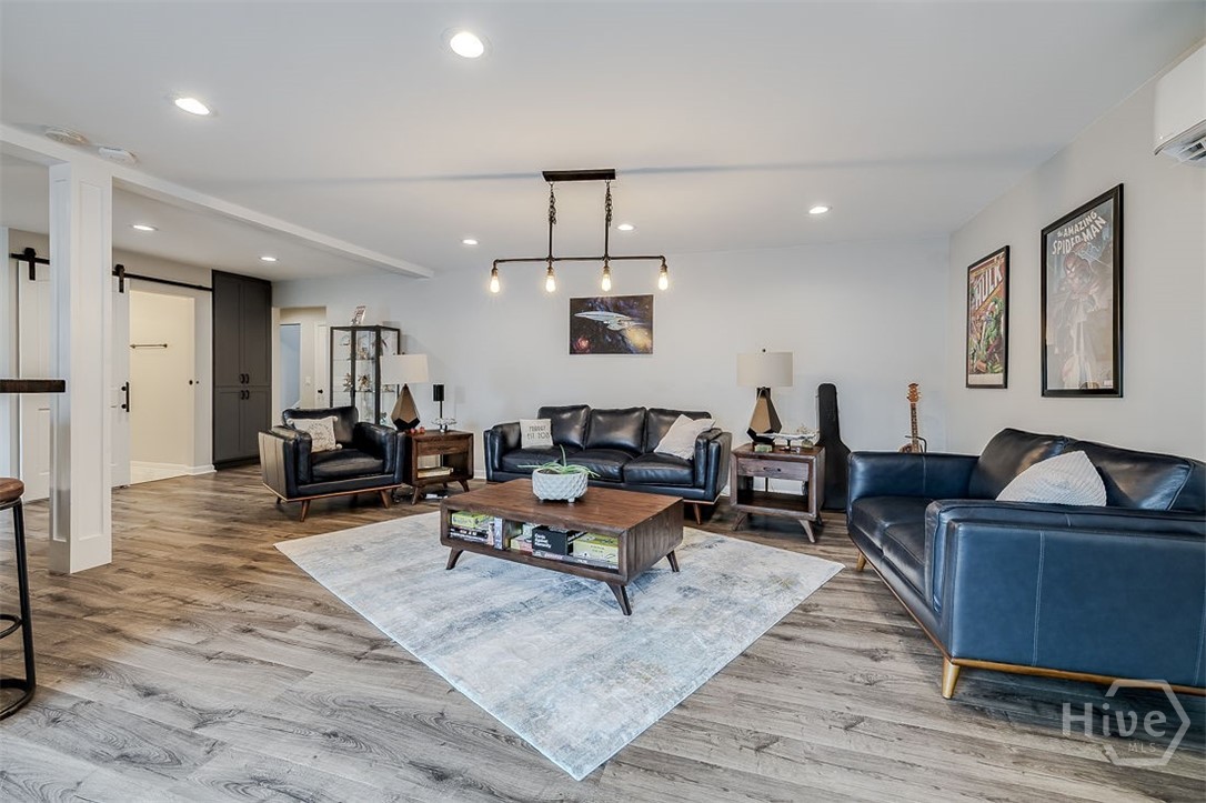 1 Raintree Way