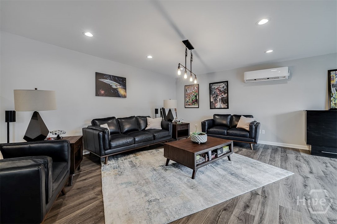 1 Raintree Way