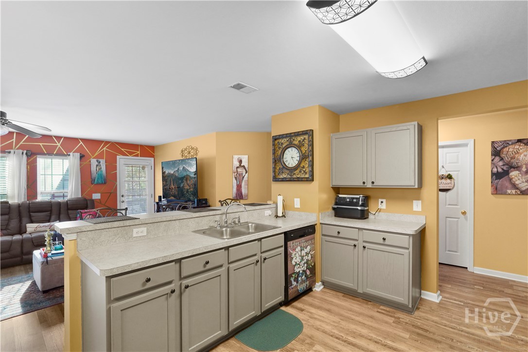 193 Hamilton Grove Drive