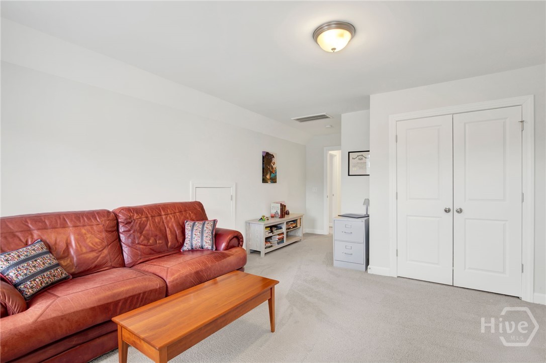 105 Oakdene Road