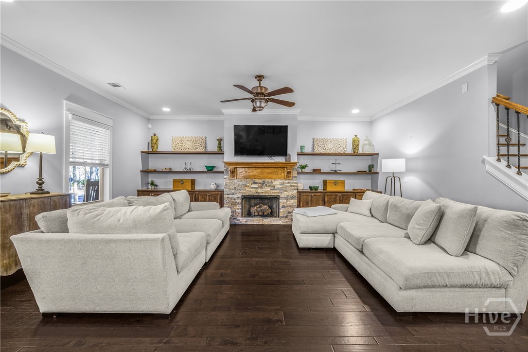 205 Ridgewood Park Drive N