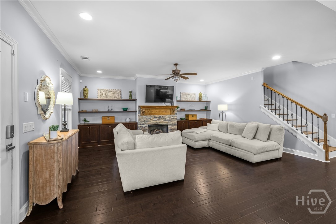 205 Ridgewood Park Drive N