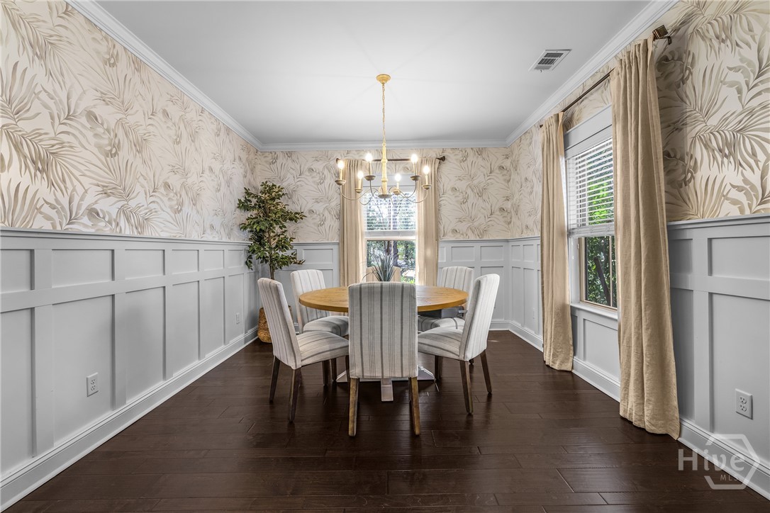 205 Ridgewood Park Drive N