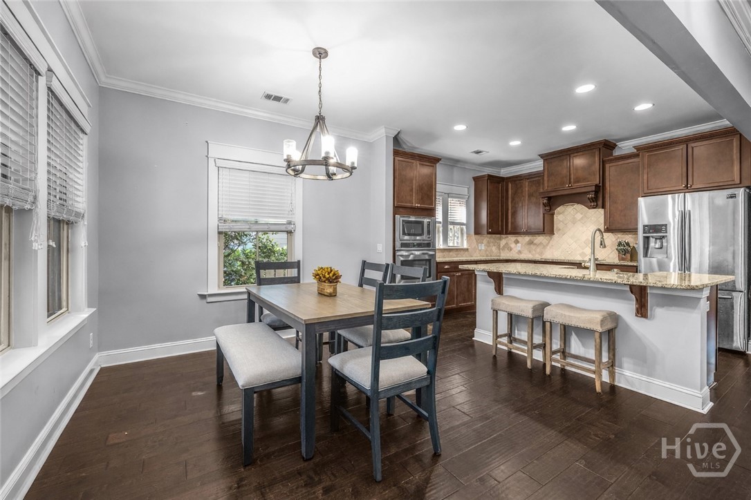 205 Ridgewood Park Drive N