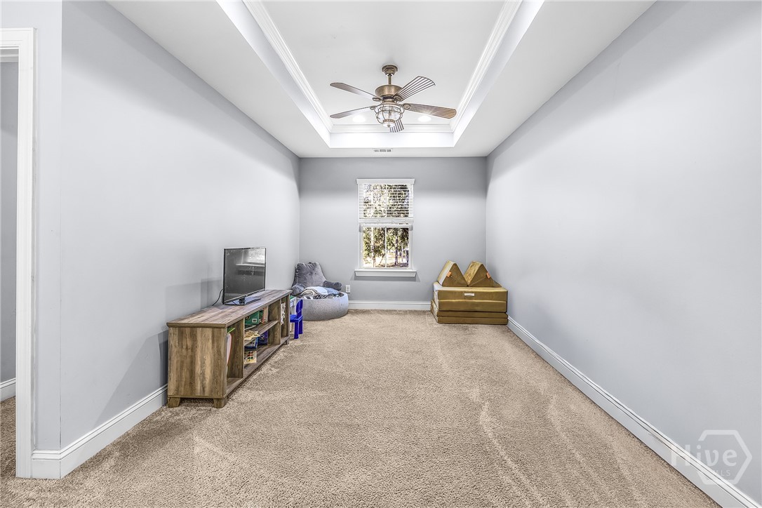 205 Ridgewood Park Drive N