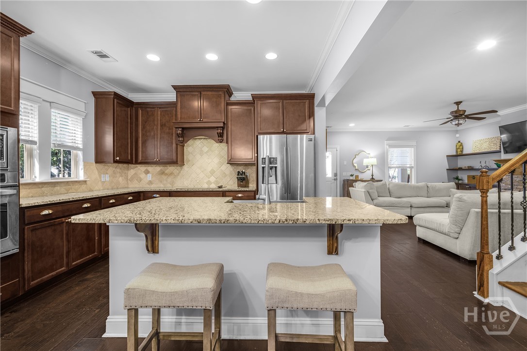 205 Ridgewood Park Drive N