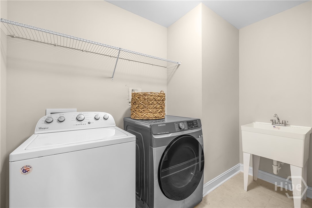 205 Ridgewood Park Drive N